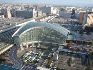 新幹線金沢駅舎