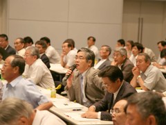 質疑応答の様子