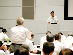 質疑応答の様子