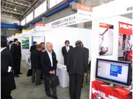 ブースへの来場者